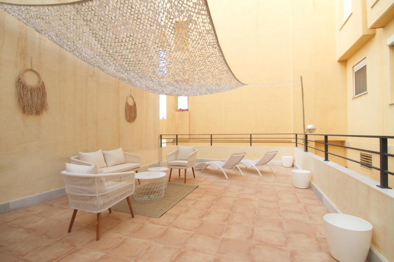 Mara'S Apartments Torremolinos La Mar - Beachfront Tiny House - Bajondillo Exterior photo