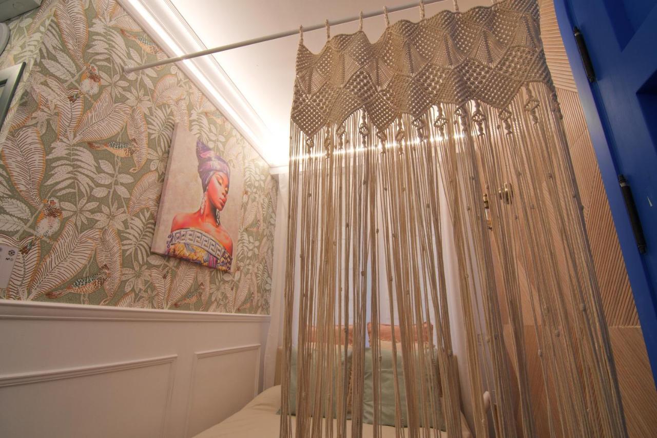 Mara'S Apartments Torremolinos La Mar - Beachfront Tiny House - Bajondillo Exterior photo